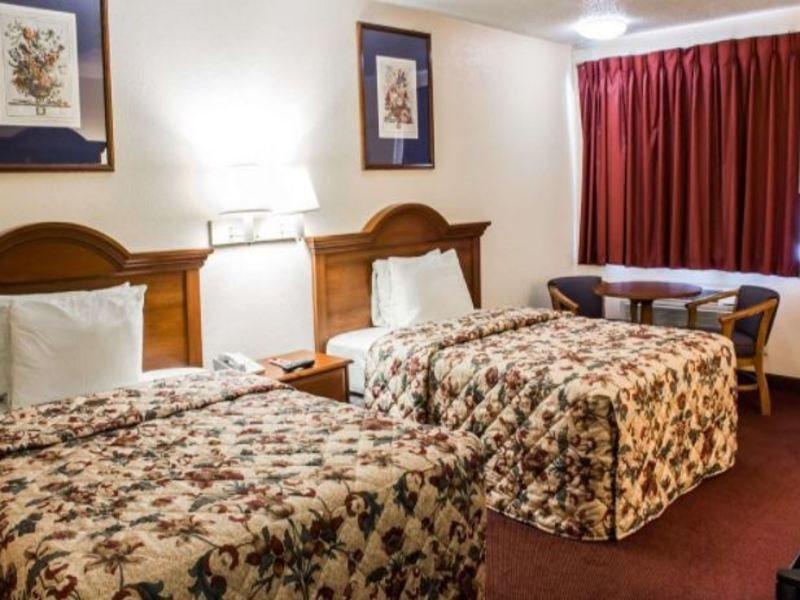 Econo Lodge Goldsboro Hwy 70 Екстериор снимка