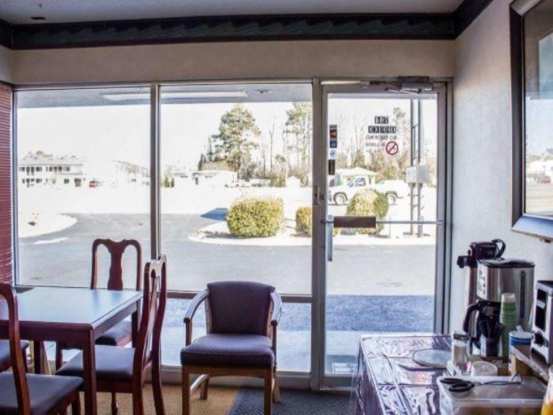 Econo Lodge Goldsboro Hwy 70 Екстериор снимка