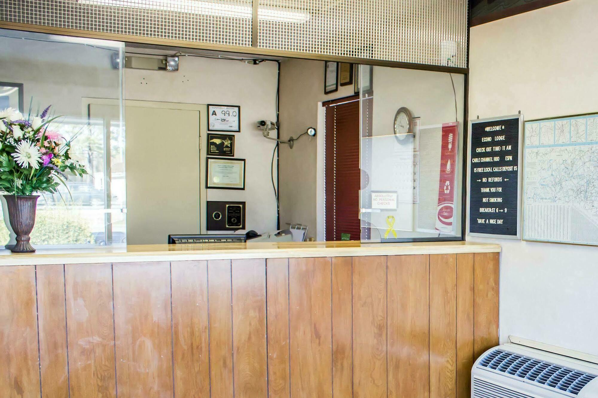 Econo Lodge Goldsboro Hwy 70 Екстериор снимка